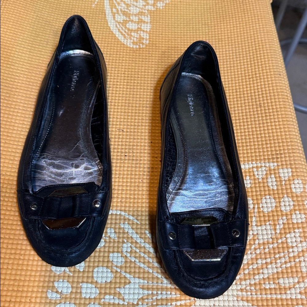 Elegant Black Flats with Silver Square Detail